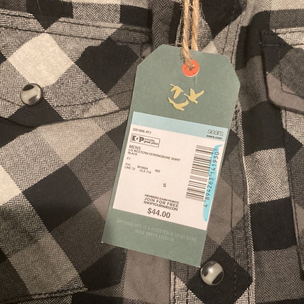 Flannel - Picture 4 of 4